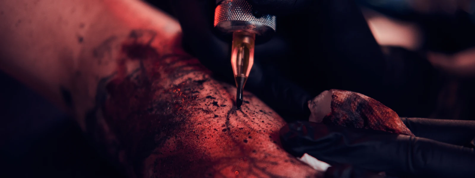 Dövme Sonrası Bakım: Dövme Bakımı Nasıl Olur?