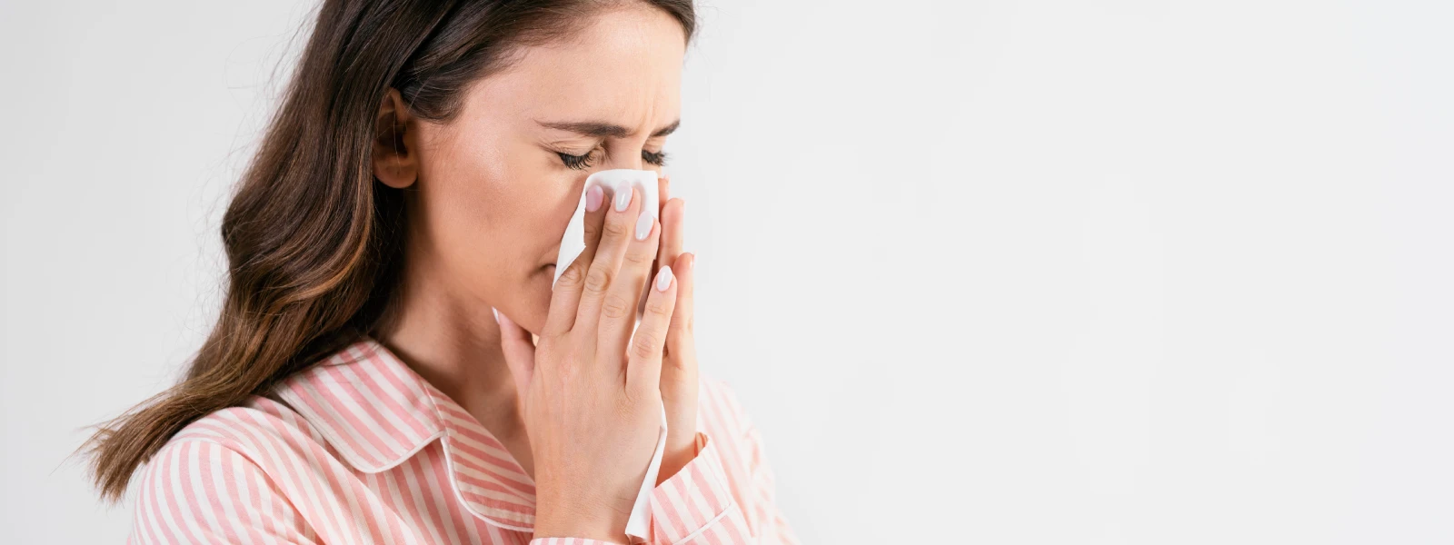 Alerjik Rinit Nedir? Alerjik Burun Tıkanıklığı Belirtileri