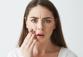 Ağız İçi Yaraları Hangi Vitamin Eksikliğinden Olur