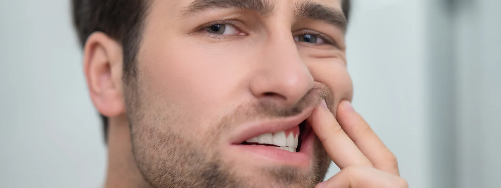Diş Eti Kanaması Hangi Vitamin Eksikliğinden Kaynaklanır?